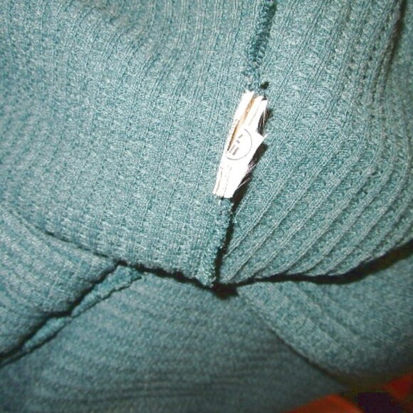 Soft Surroundings Tunic Top Size L Embroidered Waffle Knit Beaded Thermal - Picture 9 of 9